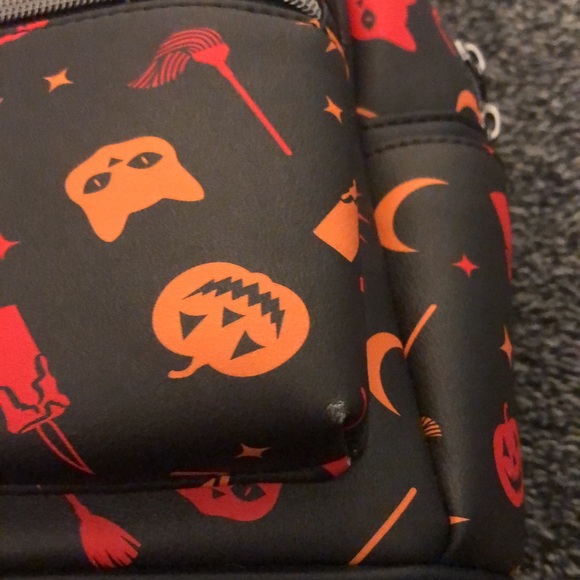hocus pocus loungefly mini backpack